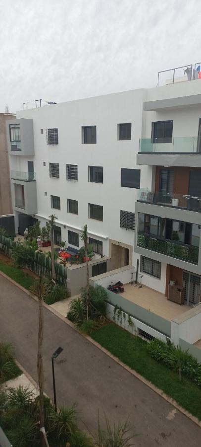 In Lilya Fermee Et Securisee Casa Blanca